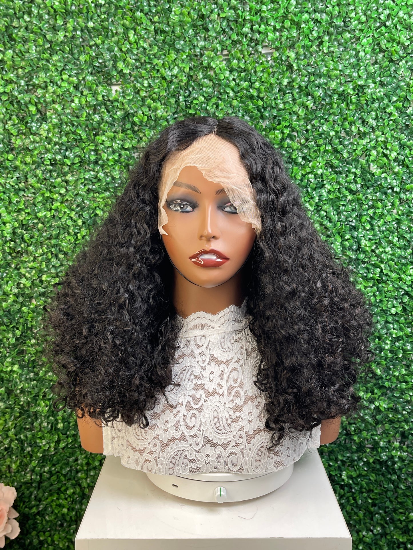 Mayqueen water 13x4 high-definition transparent T-lace Brazilian real hair wig exclusive black female real hair wig.